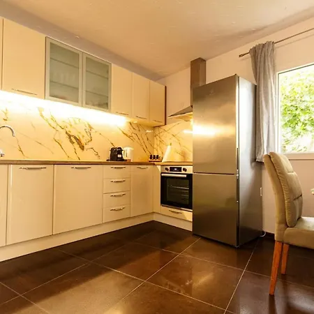 Comfortable 3 Bedroom Nancy