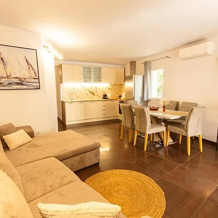 公寓 Comfortable 3 Bedroom Nancy *
